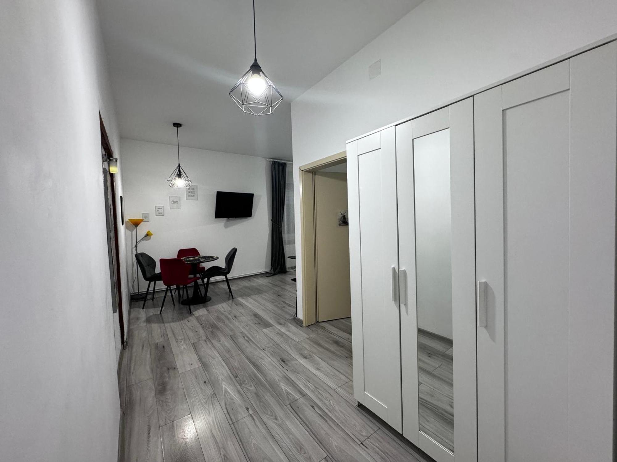 Apart City Center Brasov Bagian luar foto