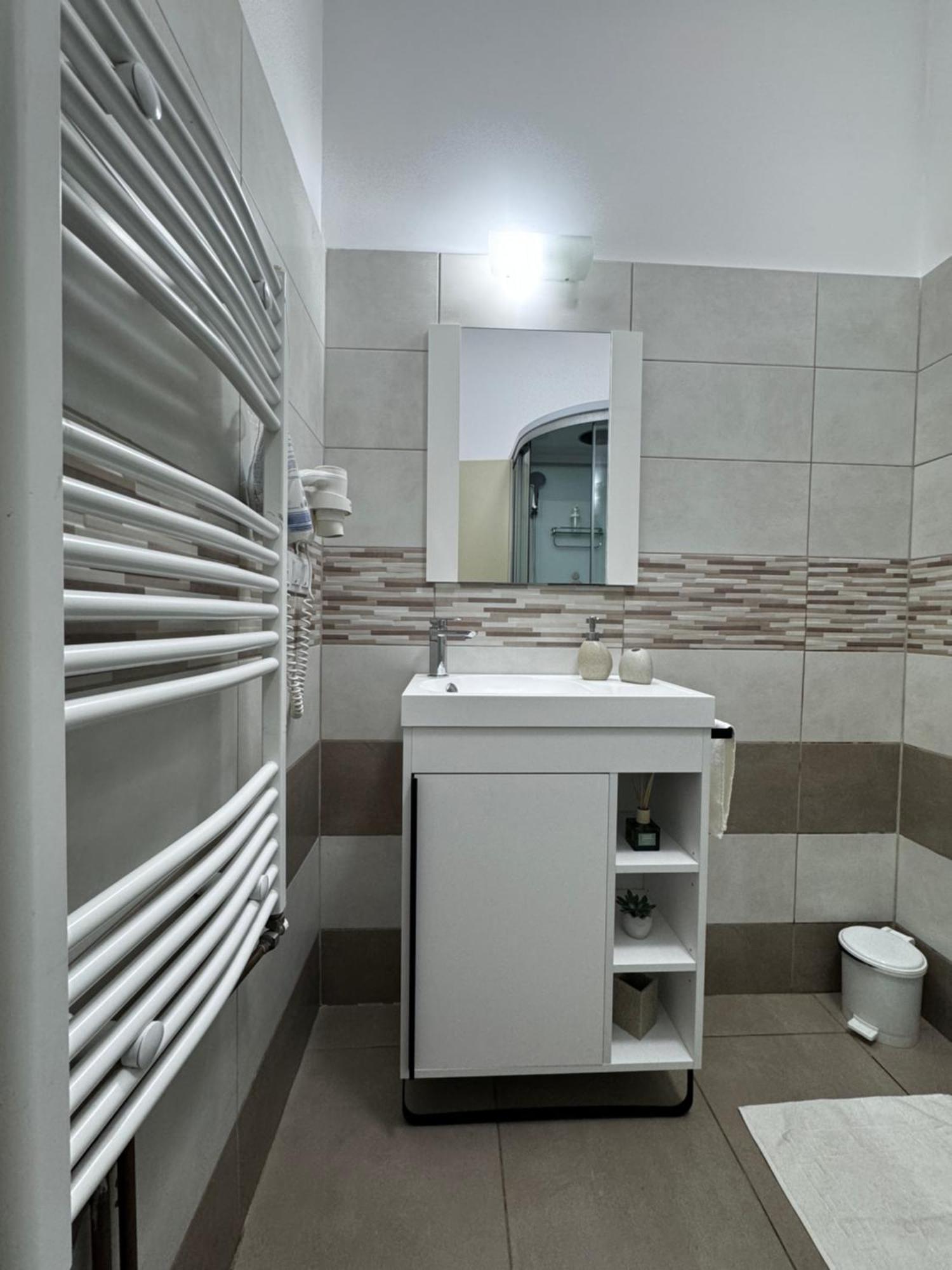 Apart City Center Brasov Bagian luar foto